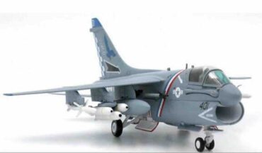 JC Wings - A-7E Corsair II LTV , AC401 VA-72 “Blue Hawks” US Navy , USS John F. Kennedy (CV-67) , Desert Storm 1991 - Image 2