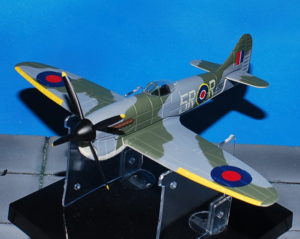 Hawker Tempest Mk.V. Modely letadel . Oxford.Modely vojenské techniky. Modely tanků . Sběratelské modely . Modely vrtulníků . Hotové modely . Sběratelské modely letadel. Sběratelské modely vojenské techniky a tanků. Kovové modely. Diecast models aircraft , helicopters , military vehicles , tanks .