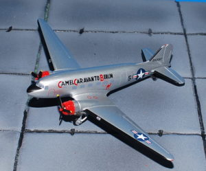 C-47 . Douglas. DC-3.Modely letadel . Hobby Master. Modely vojenské techniky. Modely tanků . Sběratelské modely . Modely vrtulníků . Hotové modely . Sběratelské modely letadel. Sběratelské modely vojenské techniky a tanků. Kovové modely. Diecast models aircraft , helicopters , military vehicles , tanks .