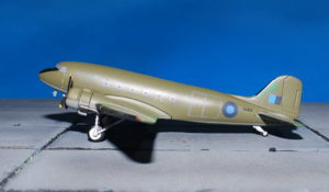 C-47 Dakota . Douglas. DC-3.Modely letadel . Hobby Master. Modely vojenské techniky. Modely tanků . Sběratelské modely . Modely vrtulníků . Hotové modely . Sběratelské modely letadel. Sběratelské modely vojenské techniky a tanků. Kovové modely. Diecast models aircraft , helicopters , military vehicles , tanks .