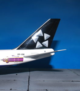 Boeing 747.Boeing 747-300.B747.'Star Alliance' Modely letadel. InFlight.Modely dopravních letadel. Modely vojenské techniky. Modely tanků . Sběratelské modely . Modely vrtulníků . Hotové modely . Sběratelské modely letadel. Sběratelské modely vojenské techniky a tanků. Kovové modely. Diecast models aircraft , helicopters , military vehicles , tanks .