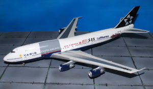 Boeing 747.Boeing 747-300.B747.'Star Alliance' Modely letadel. InFlight.Modely dopravních letadel. Modely vojenské techniky. Modely tanků . Sběratelské modely . Modely vrtulníků . Hotové modely . Sběratelské modely letadel. Sběratelské modely vojenské techniky a tanků. Kovové modely. Diecast models aircraft , helicopters , military vehicles , tanks .