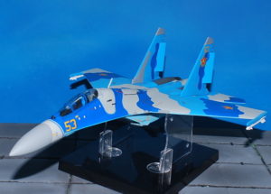 Sukhoi Su-27UB. Modely letadel . Modely tanků. Modely vojenské techniky. Sběratelské modely . Hotové modely. Kovové modely. Diecast aircraft models , military vehicles.