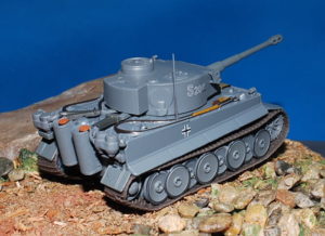 Tiger I.Pz.Kpfw. VI Tiger Ausf. E (Sd.Kfz. 181). Modely tanků. Altaya MAG GJ01. Diecast models tanks. Modely vojenské techniky. Diecast models military vehicles, Modely aut. Diecast models cars. Modely letadel. Diecast models aircraft. Diecast models helicopters. Sběratelské modely. Hotové modely. Sběratelské modely tanků.. Kovové modely.