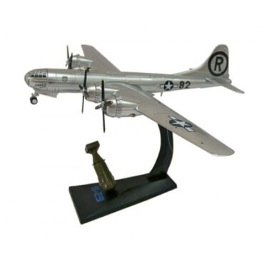 B-29 Superfortress.Enola Gay.Boeing.Modely letadel.Diecast models aircraft.Air Force 1 AF1-0112B.Modely dopravních letadel. Modely vrtulníků. Diecast models helicopters. Diecast models cars. Modely vojenské techniky. Diecast models military vehicles, Modely raket. Diecast models rockets. Sběratelské modely. Hotové modely. Sběratelské modely letadel. Kovové modely.
