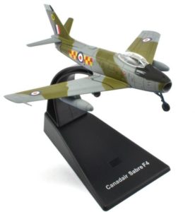 F-86 Sabre.Canadair Sabre F4.Modely letadel.Atlas Editions.Jet Age Military Aircraft.Diecast models aircraft. Modely dopravních letadel. Modely vrtulníků. Diecast models helicopters. Diecast models cars. Modely vojenské techniky. Diecast models military vehicles, Modely raket. Diecast models rockets. Sběratelské modely. Hotové modely. Sběratelské modely letadel. Kovové modely.