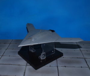 X-47B PEGASUS.UCAV.Drone.Modely letadel.Diecast models aircraft.Air Force 1 AF1-0017.Modely dopravních letadel. Modely vrtulníků. Diecast models helicopters. Diecast models cars. Modely vojenské techniky. Diecast models military vehicles, Modely raket. Diecast models rockets. Sběratelské modely. Hotové modely. Sběratelské modely letadel. Kovové modely.