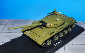 T-54-1 Soviet Medium Tank.Kampfpanzer T-54 , NVA.National People's Army GDR.Modely tanků.Diecast models tanks.Premium ClassiXXs PCL47027.Modely vojenské techniky. Diecast models military vehicles. Modely aut. Diecast models cars. Modely letadel. Diecast models aircraft. Diecast models helicopters. Modely raket. Diecast models rockets. Sběratelské modely. Hotové modely. Sběratelské modely tanků. Kovové modely.
