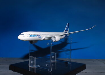 A350.Airbus A350-1000.A350 XWB.Modely dopravních letadel. Diecast models airplanes.Dragon Wings DR 55941. Modely letadel. Diecast models aircraft. Modely vrtulníků. Diecast models helicopters. Diecast models cars. Modely vojenské techniky. Diecast models military vehicles. Modely raket. Diecast models rockets. Sběratelské modely. Hotové modely. Sběratelské modely letadel. Kovové modely.