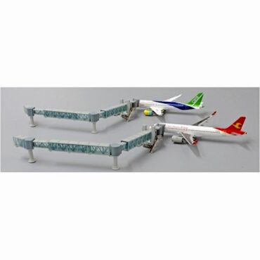 Airport GSE.Ground Support Equipment.Set.Airport Passenger Bridge.Modely dopravních letadel.Diecast models airplanes.airliner.JC Wings JC-LH4135.