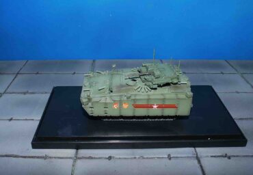 Modely vojenské techniky Kurganets-25 APC.Armoured personnel carrier.IFV.Infantry fighting vehicle.Panzerkampf PAN- 12205PA - Kurganets-25 IFV (Infantry Fighting Vehicle) , Russian Armed Forces.Modely tanků. Diecast models tanks. Modely vojenské techniky. Diecast models military vehicles. Modely aut. Diecast models cars. Modely letadel. Diecast models aircraft. Diecast models helicopters. Modely raket. Diecast models rockets. Sběratelské modely. Hotové modely. Sběratelské modely tanků. Kovové modely.