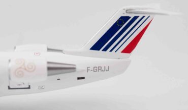 Modely letadel Bombardier CRJ200.Canadair CRJ200.NG Models NG 51010 - Bombardier (Canadair) CRJ200 ER , 'F-GRJJ‘ Air France.Modely dopravních letadel.Diecast models airplanes.airliner.Modely letadel.Diecast models aircraft. Modely vrtulníků. Diecast models helicopters.Diecast models cars.Modely vojenské techniky. Diecast models military vehicles.Modely raket.Diecast models rockets.Sběratelské modely.Hotové modely.Sběratelské modely letadel.Kovové modely.