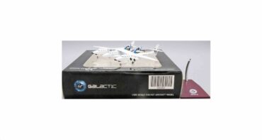 JC Wings VG2002 - VG Scaled Composites 348 White Knight II 'N348MS’ "VMS Eve"- Virgin Galactic SpaceShipTwo (SS2) ‚N339SS‘ Space Shuttle Orbiter Spaceplanes (NEW) Raketoplány Modely raketoplánu Diecast models spaceplane Modely raket modely kosmických lodí Modely letadel Diecast models aircraft Modely dopravních letadel Diecast models airplanes airliner Modely vrtulníků Diecast models helicopters Diecast models cars Modely vojenské techniky Diecast models military vehicles Modely raket Diecast models rockets Sběratelské modely Hotové modely Kovové modely Sběratelské modely letadel Sběratelské modely vojenské techniky tanků Diecast models aircraft helicopters military vehicles tanks
