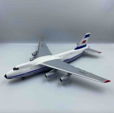 Modely letadel An-124 Antonov An-124 Ruslan Condor An-124 Ruslan Руслан AHM model AHM-124SU82021 - Antonov An-124 Ruslan (Руслан) Condor , 'CCCP-82021 ‚ Аэрофлот - Aeroflot Modely letadel Diecast models aircraft Modely dopravních letadel Diecast models airplanes airliner Modely vrtulníků Diecast models helicopters Diecast models cars Modely vojenské techniky Diecast models military vehicles Modely raket Diecast models rockets Sběratelské modely Hotové modely Kovové modely Sběratelské modely letadel Sběratelské modely vojenské techniky tanků Diecast models aircraft helicopters military vehicles tanks