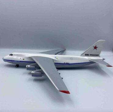 Modely letadel An-124 Antonov An-124 Ruslan Condor An-124 Ruslan Руслан AHM model AHM-124RF82041 - Antonov An-124 -100 Ruslan (Руслан) Condor , ‚RF82041‘ ВВС России - Russian Air Force Modely letadel Diecast models aircraft Modely dopravních letadel Diecast models airplanes airliner Modely vrtulníků Diecast models helicopters Diecast models cars Modely vojenské techniky Diecast models military vehicles Modely raket Diecast models rockets Sběratelské modely Hotové modely Kovové modely Sběratelské modely letadel Sběratelské modely vojenské techniky tanků Diecast models aircraft helicopters military vehicles tanks