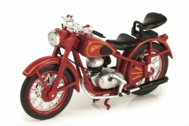 Modely motorek motocyklů 1/24 KMZ Dnepr MT10 Atlas Editions MAG FM22 - Csepel 125 D Motocykl Motorbike Modely motocyklů Diecast motorbike models Modely aut Modely vojenské techniky Sběratelské modely Hotové modely Sběratelské modely Kovové modely Diecast models cars military vehicles