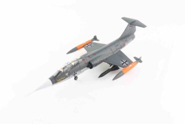 Hobby Master HA1062 - Lockheed TF-104 Starfighter